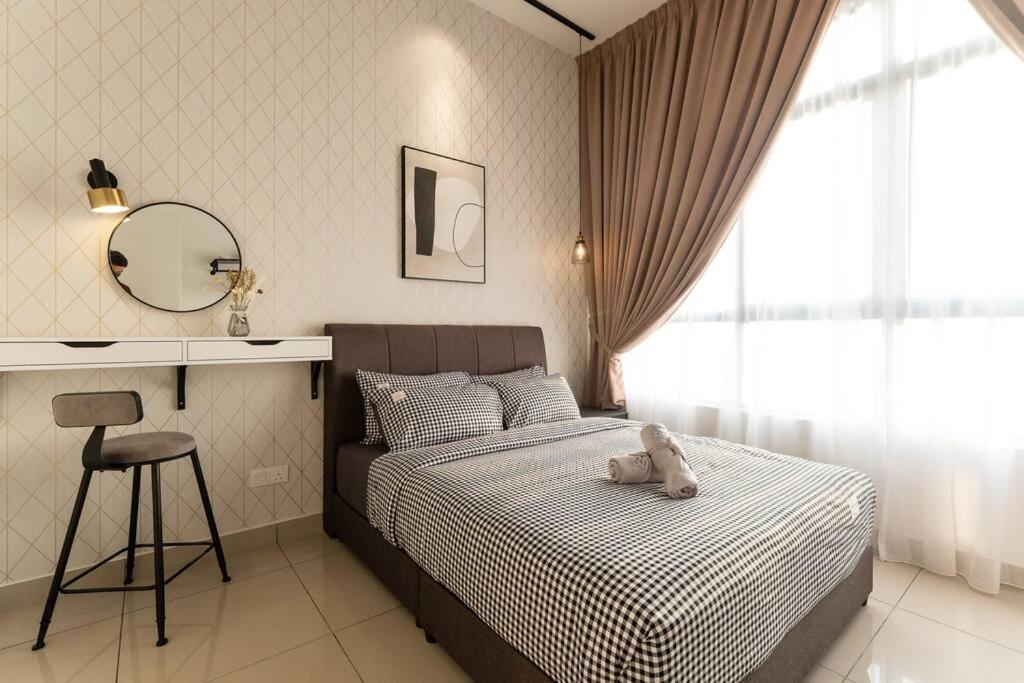 Conezion 3br6pax Ioi Mall Apartment Putrajaya